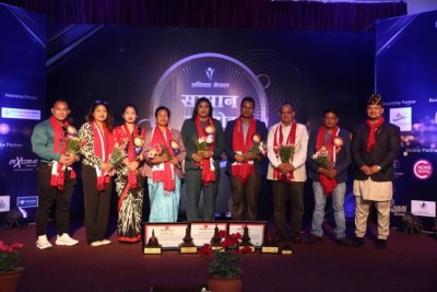 ‘बडिबिल्डर’ खेलाडी सम्मानित       